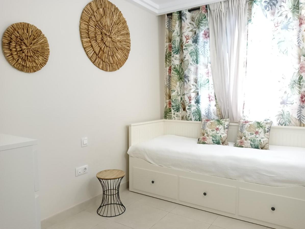 אדחה Paula Pool Apartment Adeje מראה חיצוני תמונה