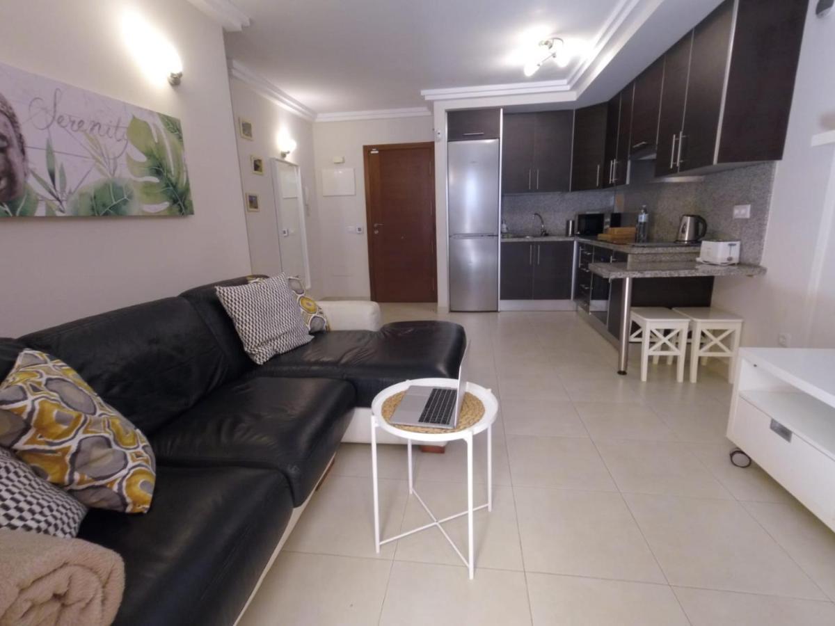 אדחה Paula Pool Apartment Adeje מראה חיצוני תמונה